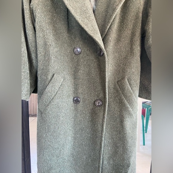 DONATED! Vintage wool/mohair/alpaca blend coat in green small/medium - Picture 8 of 9